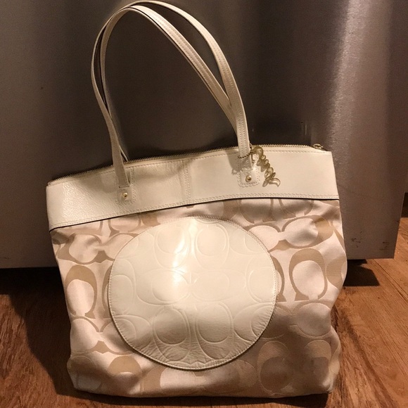 Coach Handbag - Picture 1 of 3